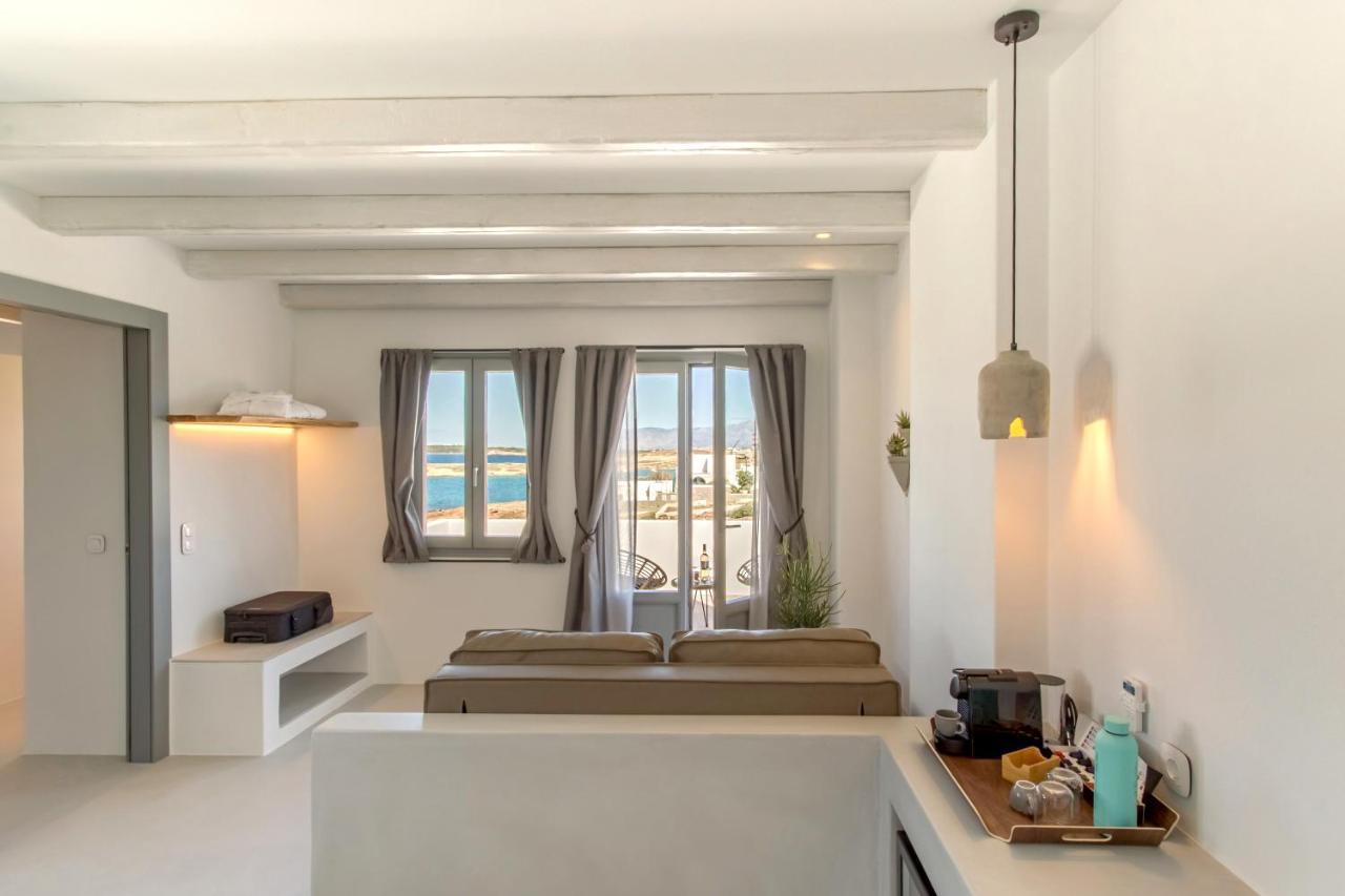 Paros Cape Suites Náousa Exterior foto