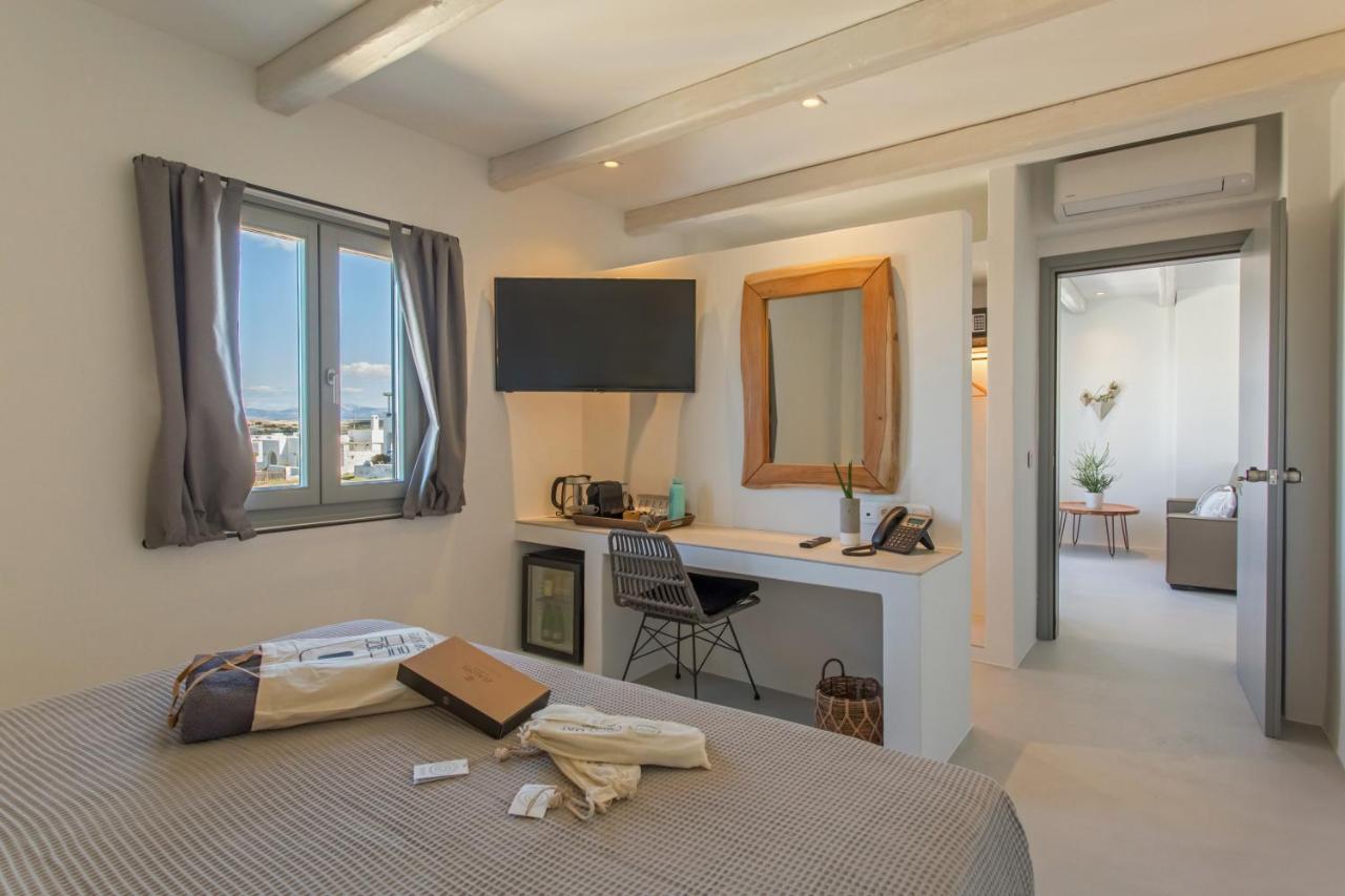 Paros Cape Suites Náousa Exterior foto