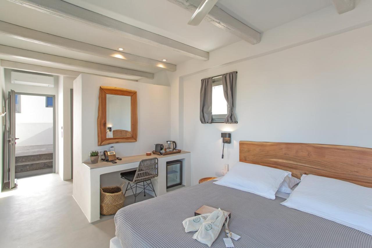 Paros Cape Suites Náousa Exterior foto