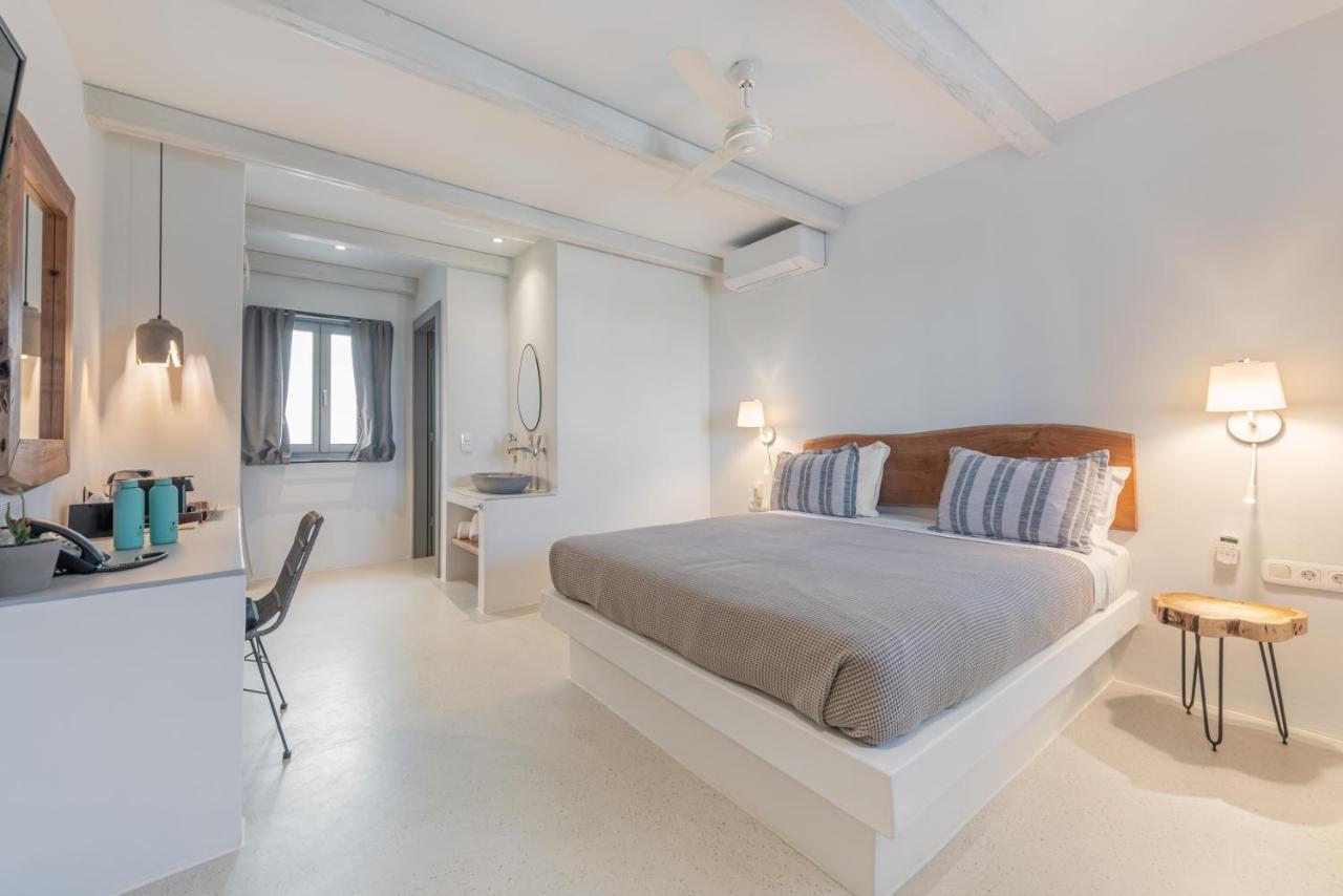 Paros Cape Suites Náousa Exterior foto