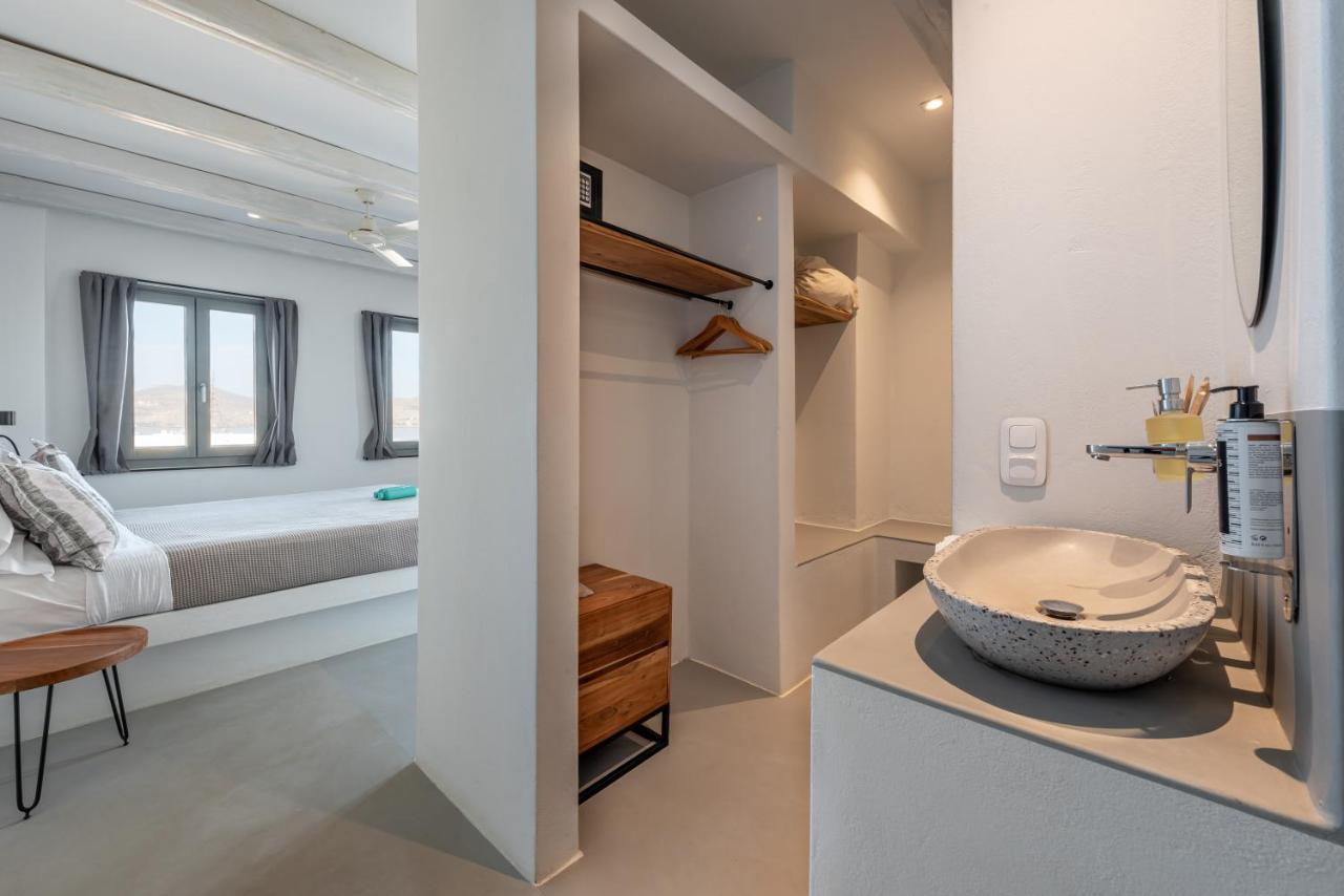 Paros Cape Suites Náousa Exterior foto