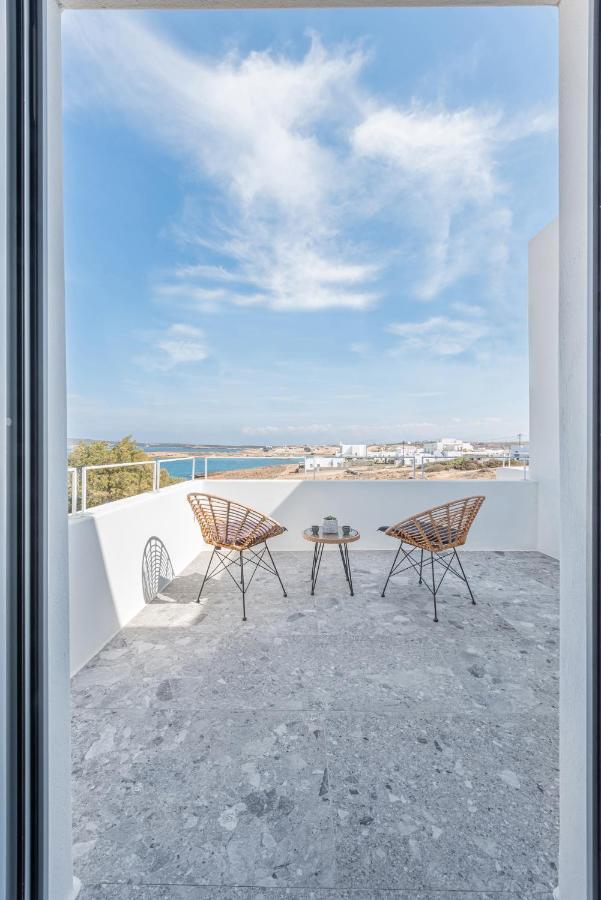 Paros Cape Suites Náousa Exterior foto